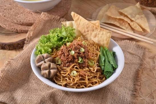 Mie Ayam Ceker/Baso